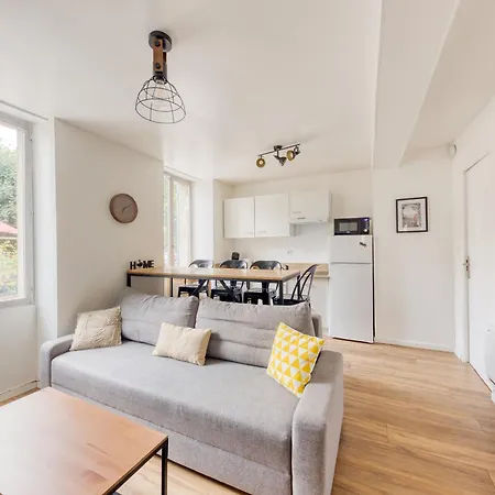 Apartment Cocon Cozy - 10 Min - Cozy Bussy-Saint-Georges
